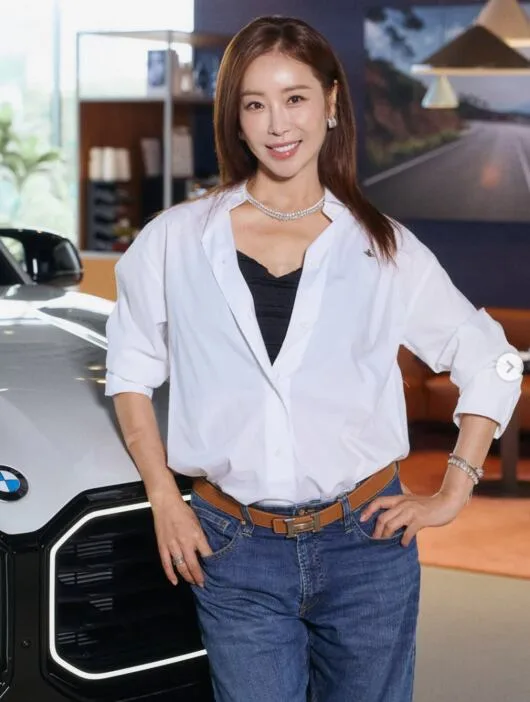 ‘47세 임신’ 한다감, 출산 앞두고 2억대 외제차 선물 받았다..“안전운행 할게요”