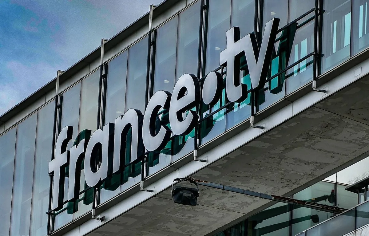 Charles Sapin : Les syndicats de France Télévisions protestent à leur tour contre le recrutement du journaliste