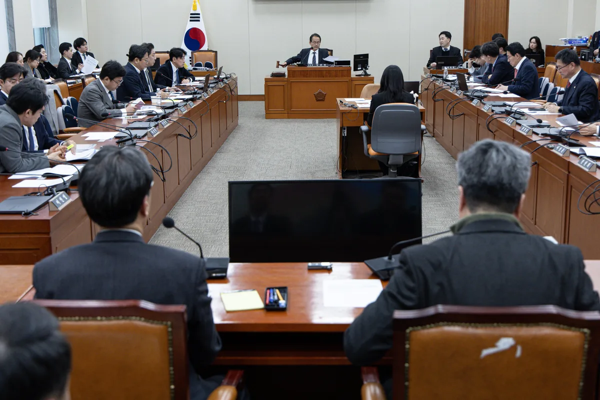 30일도 60일도 아닌 35일 왜?… 정치권의 어정쩡한 정산주기 타협에 속 타는 유통업계