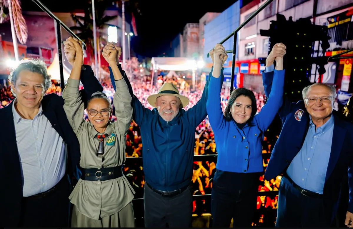 Lula: “Votar nas mulheres de direita não dá certo”