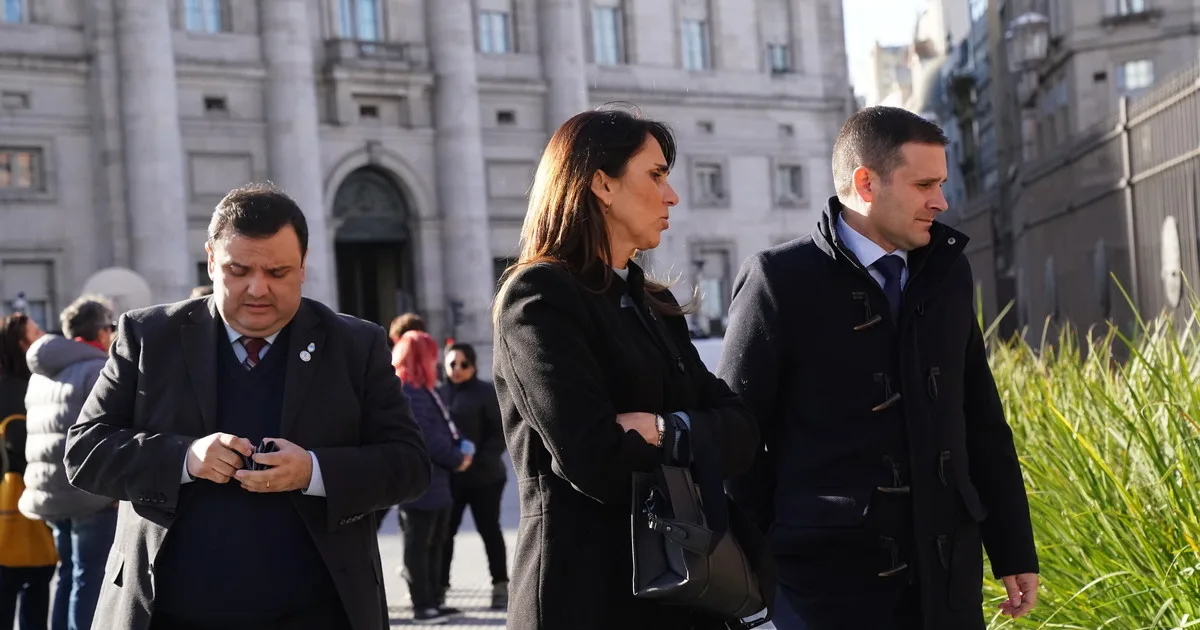 Arenga política de Milei a senadores y diputados: "No nos dejemos psicopatear por los kukas y los periodistas"