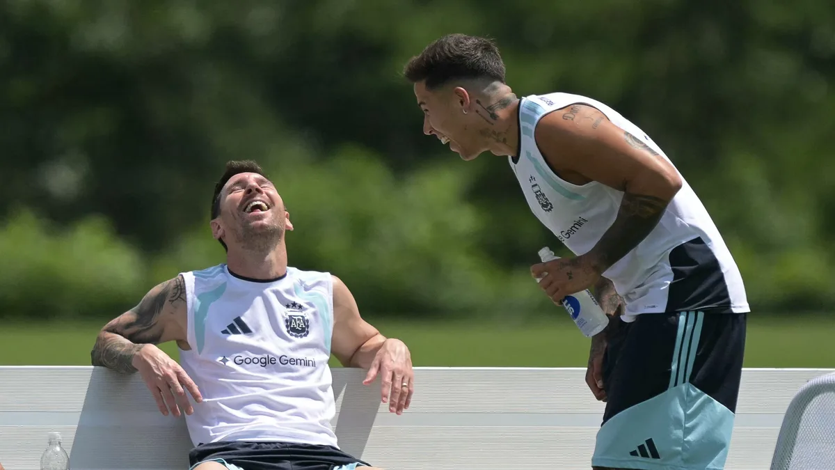 “Qué suerte tuve, Leo”: la emotiva carta de Enzo Fernández a Messi tras su despedida de la selección argentina