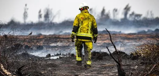 Nordrhein-Westfalen: Großbrand in Belgien stinkt bis Köln