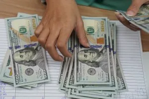 Dólar hoje sobe com dados de inflação no radar antes de Jackson Hole
