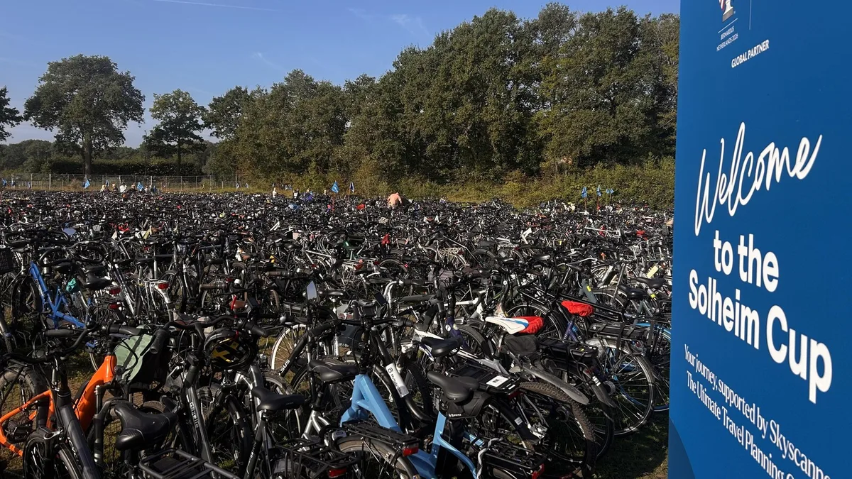 Solheim Cup fans arrive the Dutch way, with thousands of bikes at Bernardus Golf