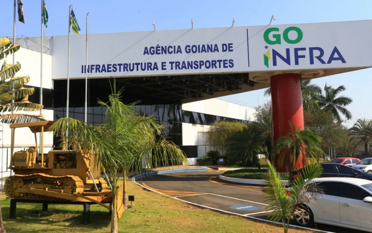 Mais de R$ 1 bilhão: GoInfra faz pacote com dez contratos para conservação e manutenção de rodovias e aeródromos