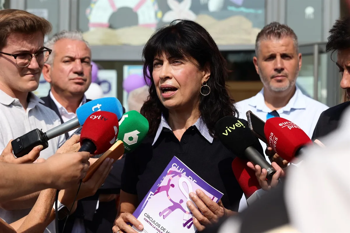 Ana Redondo pide a Carnero que "deje de faltar a la verdad" sobre la protección de víctimas de violencia de género