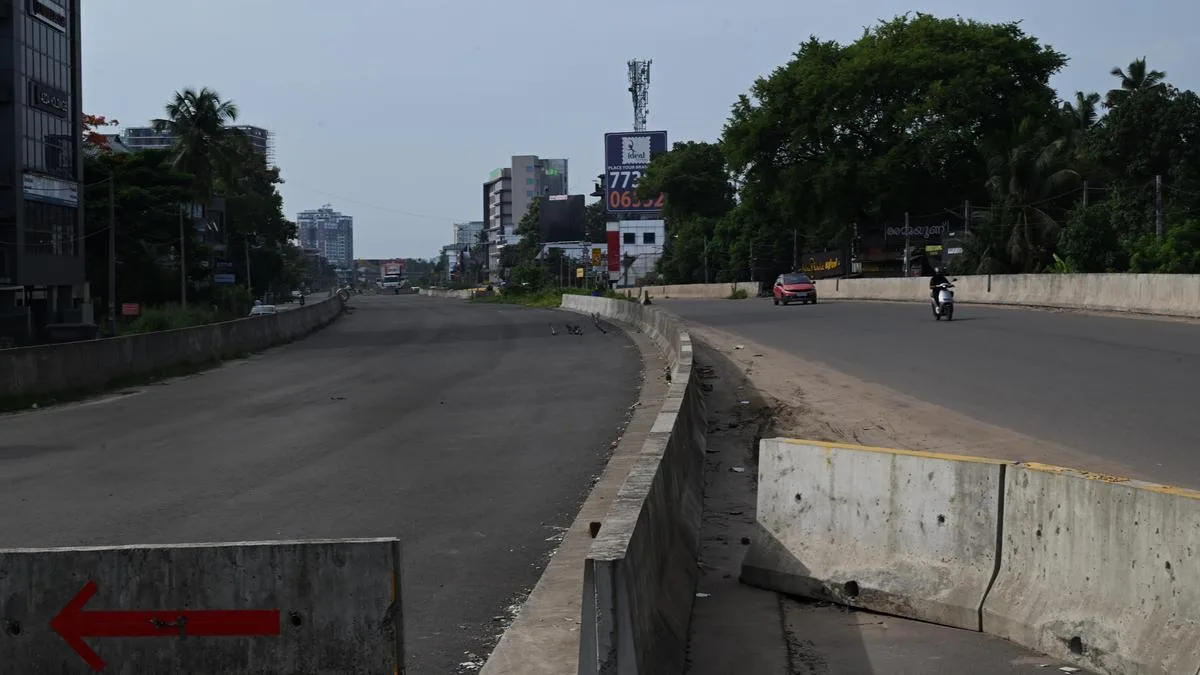 Toll collection on NH 66 at Nattika in Keralam suspended amid protests