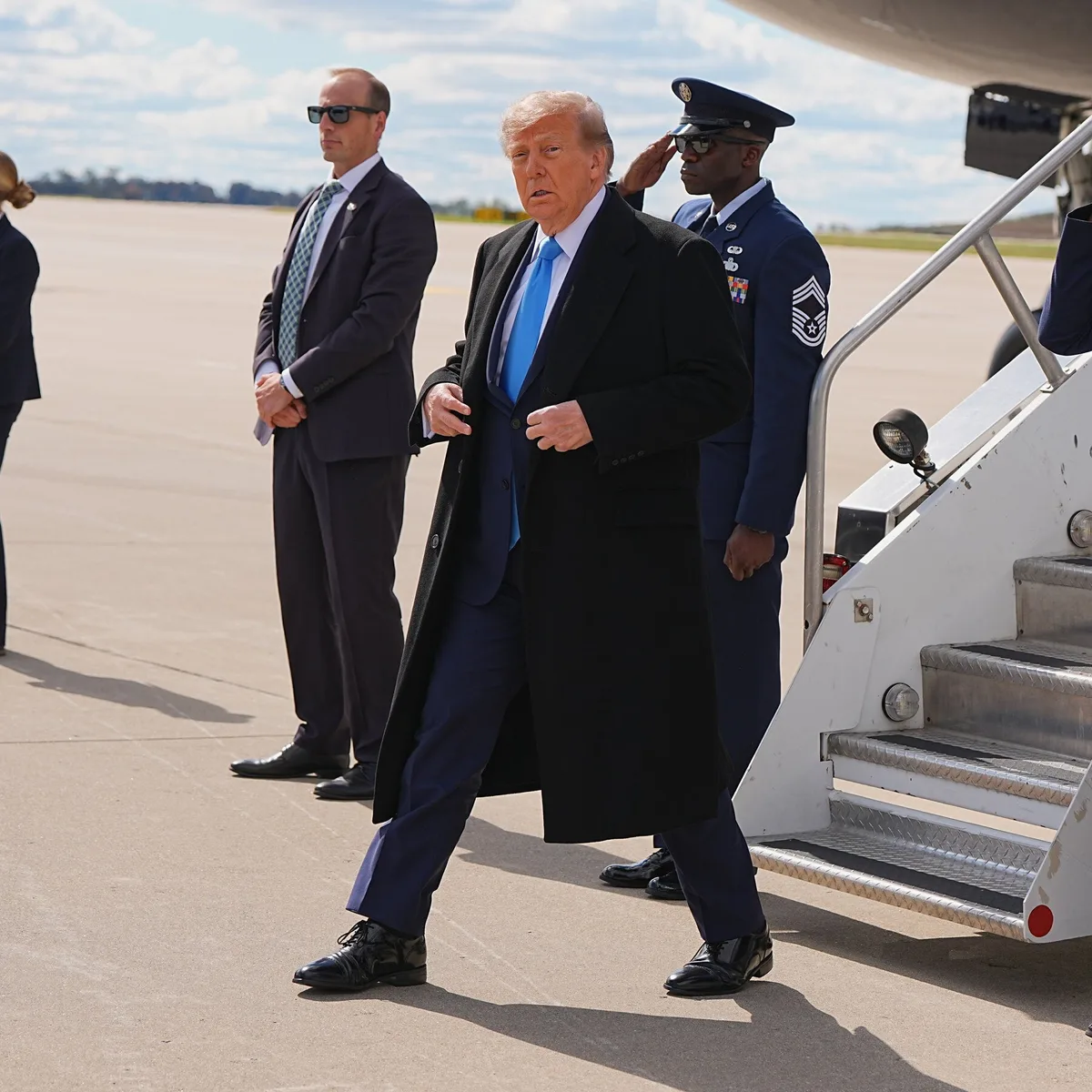 Trump Defends Plans to Ease Russia Sanctions and Hints at a Hostage Deal