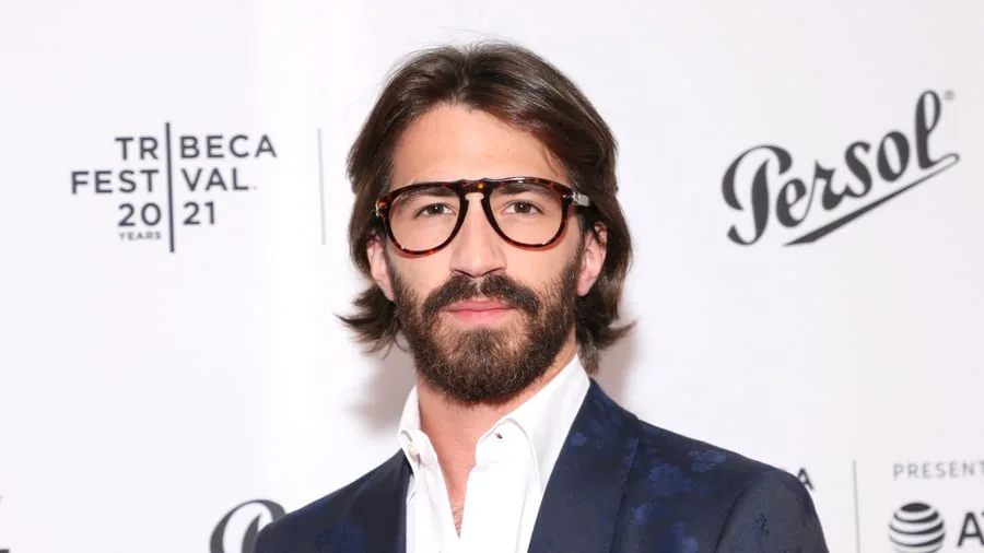 Essilor Luxottica: Zoff beim weltgrößten Brillenhersteller: Sohn des Gründers greift Vorstand an
