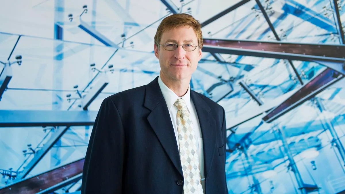 Curtin professor Michael Dockery urges Reserve Bank to take action on inflation after holding rates