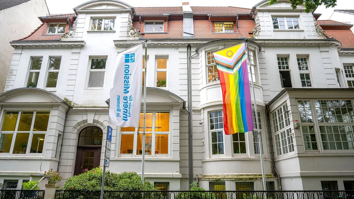 Kirche und AfD: AfD-Kandidatin verliert Job – Was sagt ein Arbeitsrechtler?