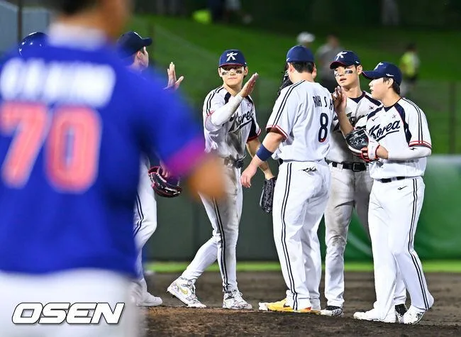 [사진]류지현호, 대만 상대로 5-0 완승