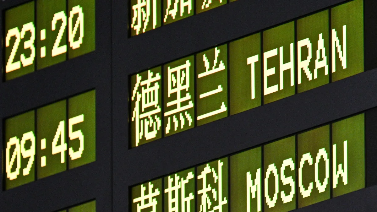 Liveblog Irankrieg: Iranisches Passagierflugzeug muss wegen US-Sanktionen umkehren