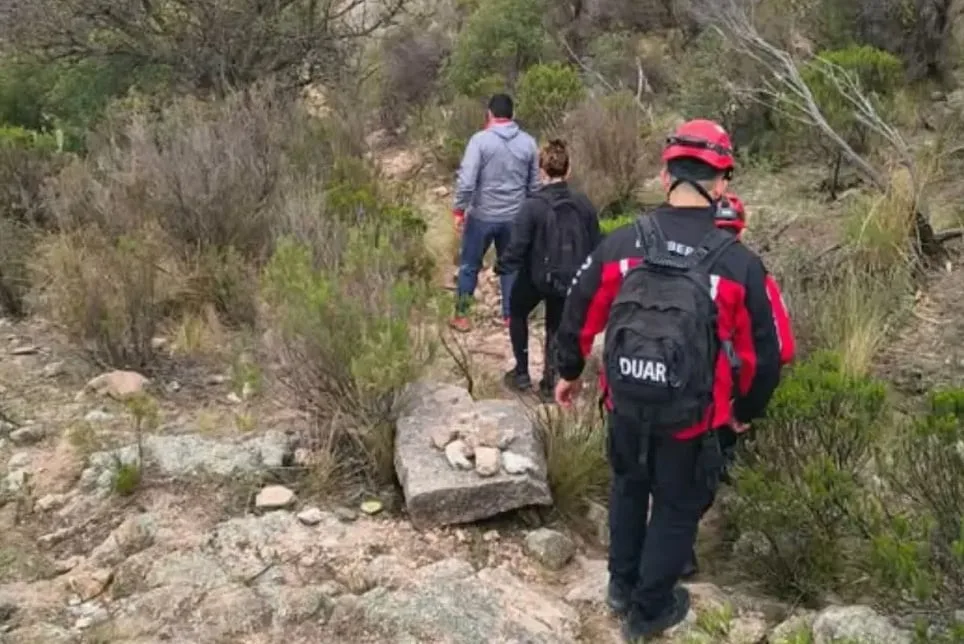 Dos personas sufrieron fracturas durante una carrera en las sierras de Córdoba y tuvieron que ser rescatadas