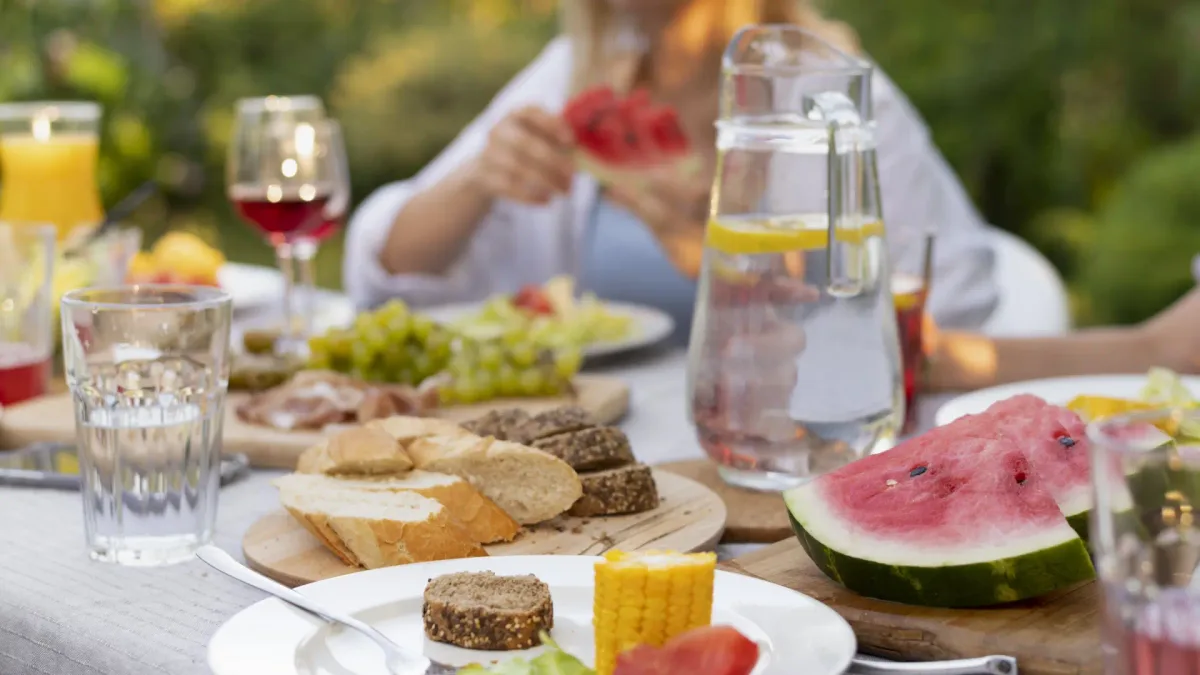 Ni tomate ni calabacín: esta es la verdura más hidratante que deberías comer en verano