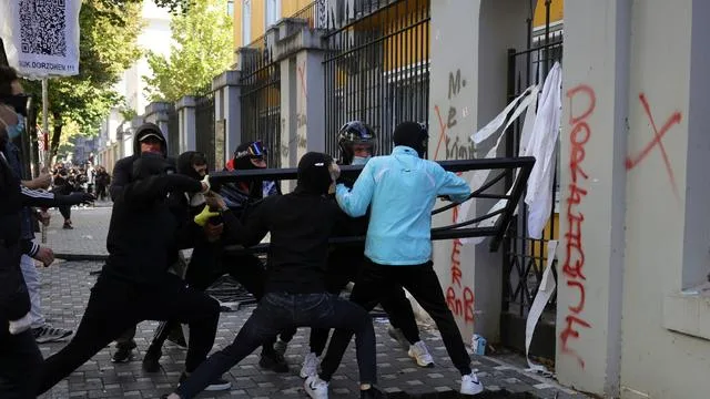 Unruhen: Proteste gegen Regierung in Albanien weiten sich aus