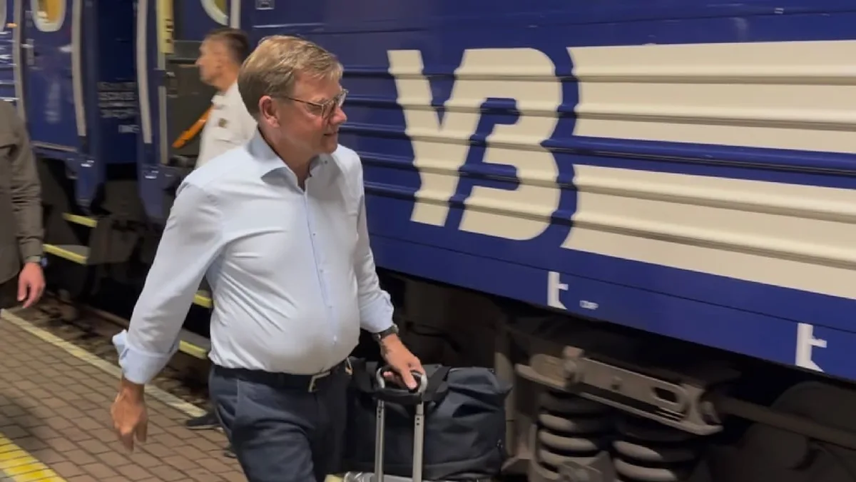 Wadephul in der Ukraine - Per Schlafwagen ins Kriegsgebiet