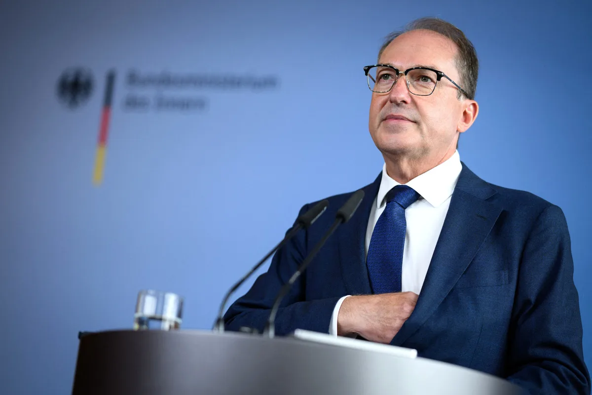 Alemania señala a Rusia como responsable de un arsenal de armas hallado en Berlín