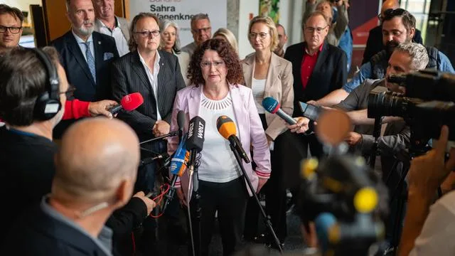 Thüringen: Thüringer BSW-Fraktion hält an Koalition mit CDU und SPD fest