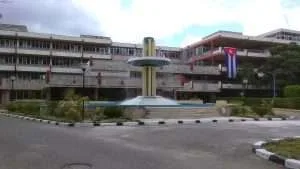 Empresa española niega repuestos a hospital de Cuba por bloqueo de EEUU