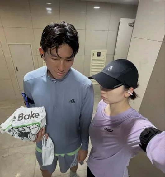 김진경, ♥김승규와 함께 운동 삼매경···출산 2달 만에 쏙 빠진 부기