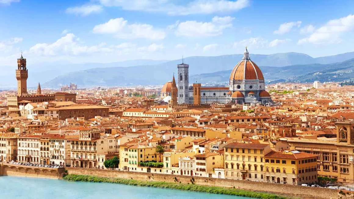 EU to help tourism hotspots crack down on Airbnb-style holiday rentals