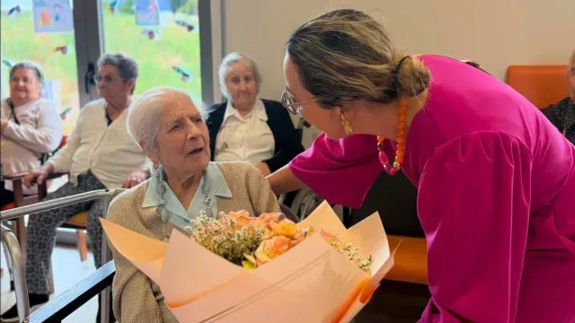 Rosária junta-se aos centenários de Barcelos. "Sempre bem-disposta"