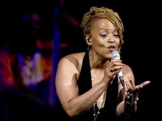 La chanteuse de jazz américaine Cassandra Wilson est morte à l’âge de 70 ans