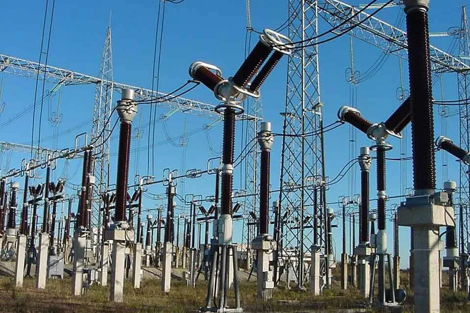 El sistema eléctrico venezolano está “al límite y desbordado”, advierte ingeniero Lara