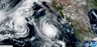 Categoria 4, furacão Simon muda de trajetória na costa do México