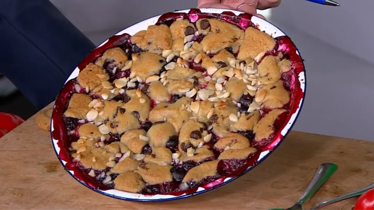 Cooking with Coles: Courtney Roulston’s clever cookie dough dessert hack