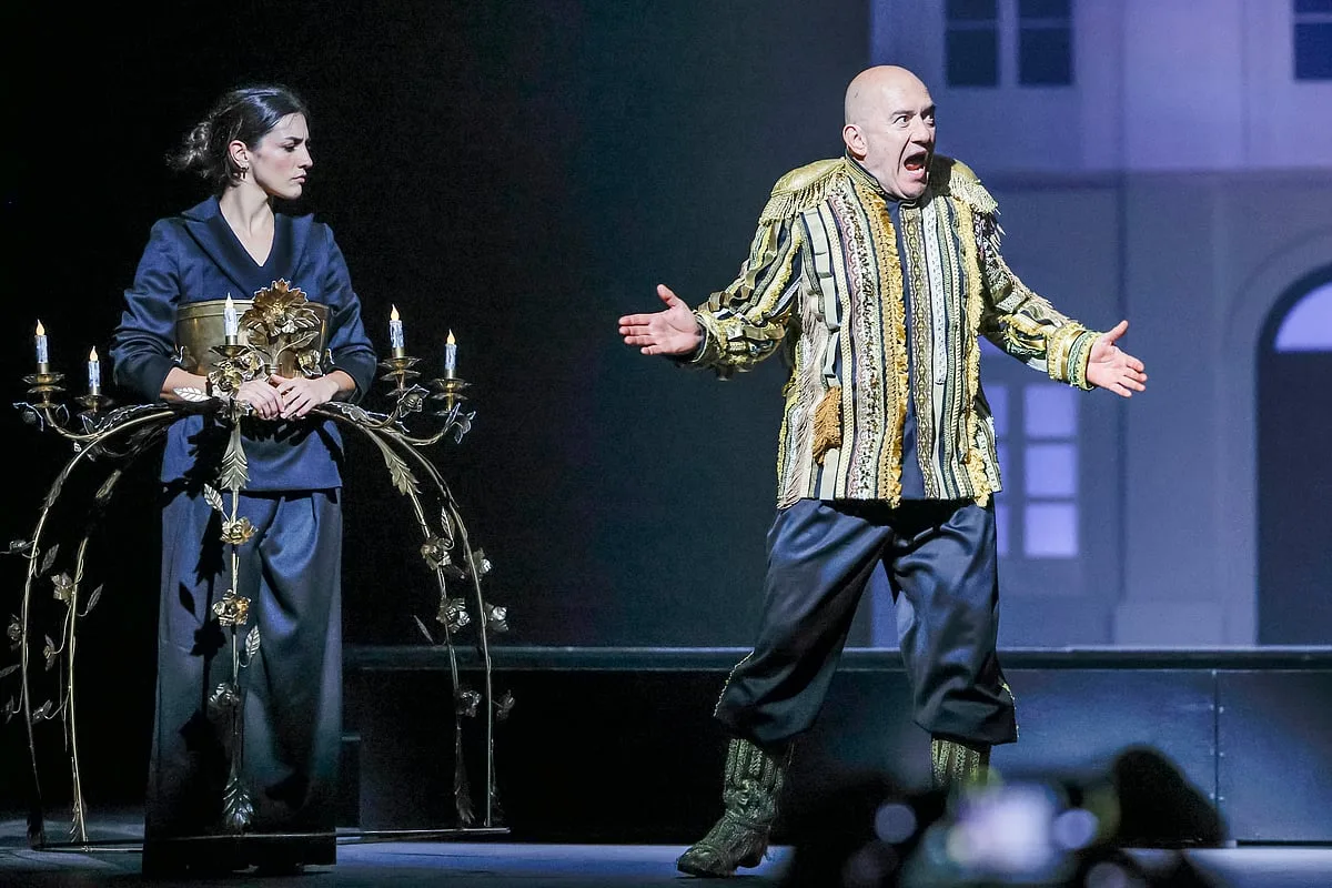 'Macbeth’ de Pedro Penim evoca a história do D. Maria e põe a rainha em cena
