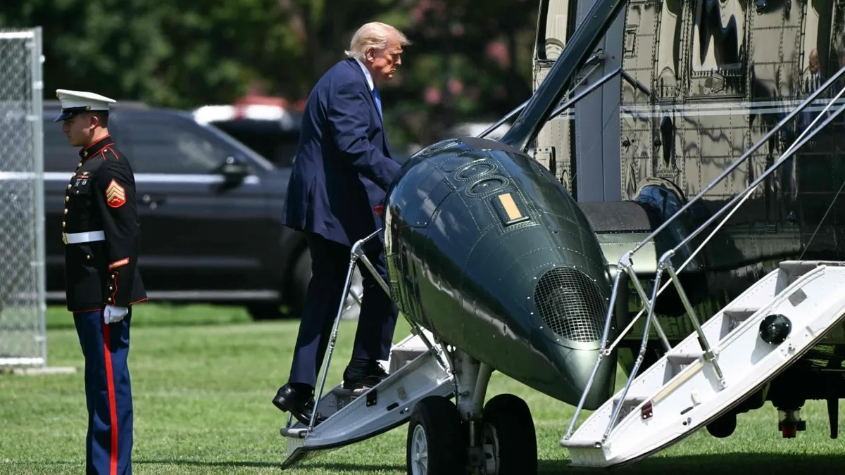 White House construction cited in Trump helicopter close call with airliner