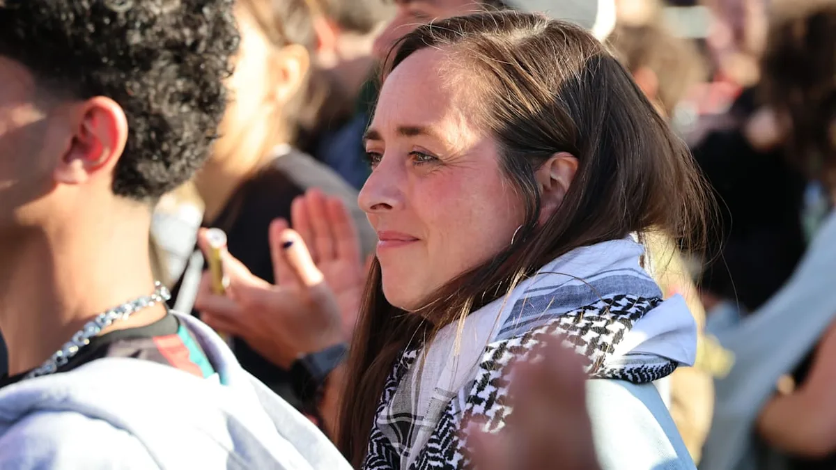 Berlin-Entscheidung heute! - Bringt Israel-Hasserin Emde das Ende für den Linkstraum?