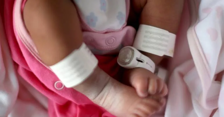 Parlamento aprova alargamento da licença parental