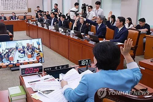 국회 법사위, '조희대 대법원장 출석 요구' 與주도 의결
