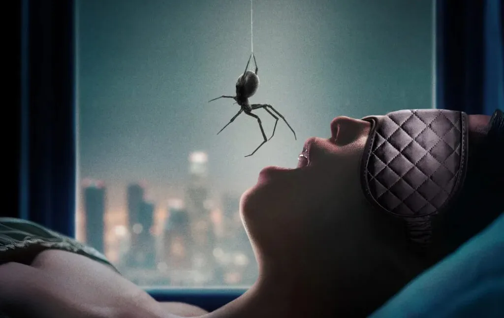 Atriz de ‘Vingança’ enfrenta aranhas assassinas no trailer do terror ‘Crawlers’; Confira!