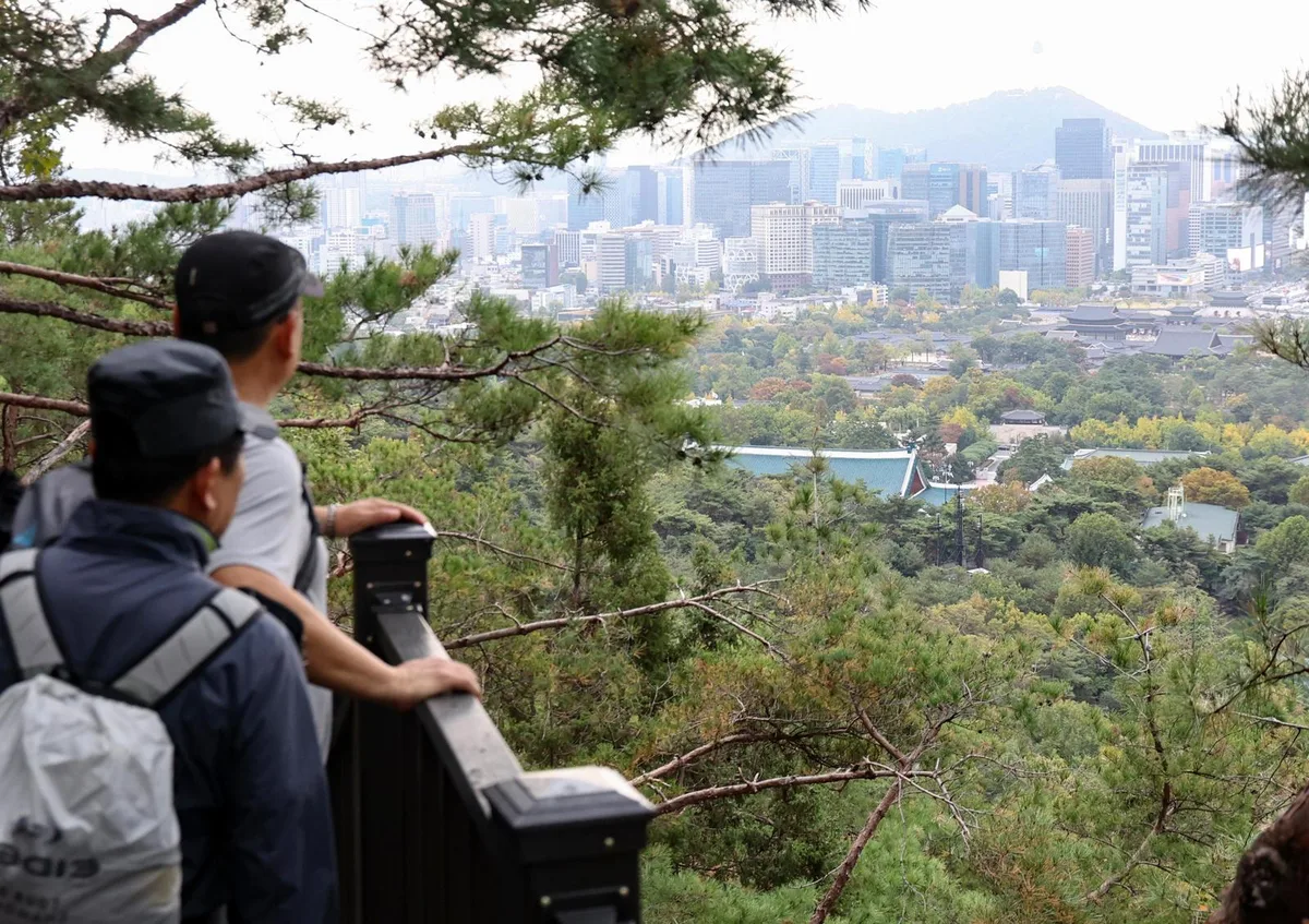 북악산 남서측 탐방로 59년 만에 전면 개방