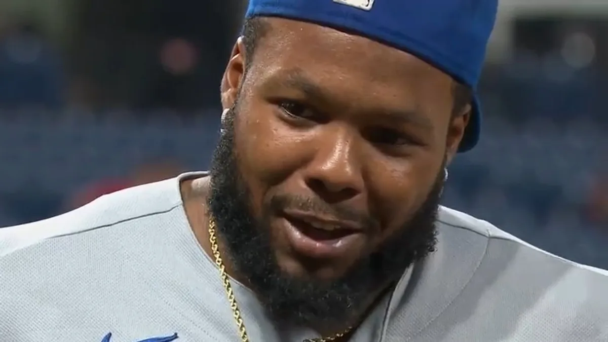 Guerrero Jr. breaks down how he hit three-run shot in huge game vs. Guardians