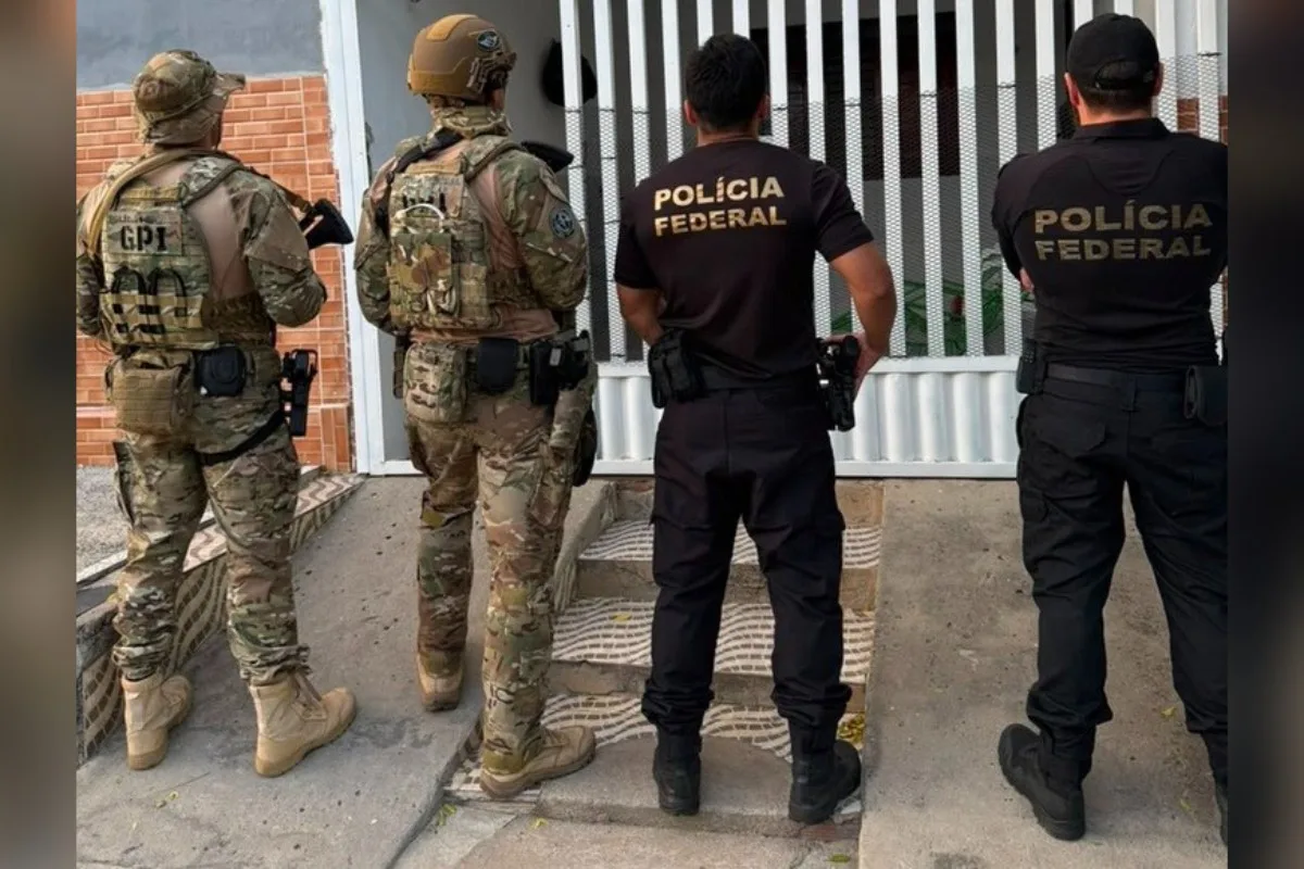 Polícia faz operação contra grupo de traficantes liderado por preso
