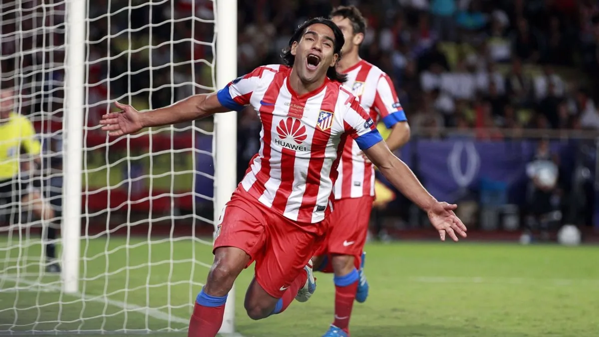 Falcao ya tiene su estrella en el Paseo de Leyendas en el estadio del Atlético de Madrid: más de 45.000 socios votaron por la petición