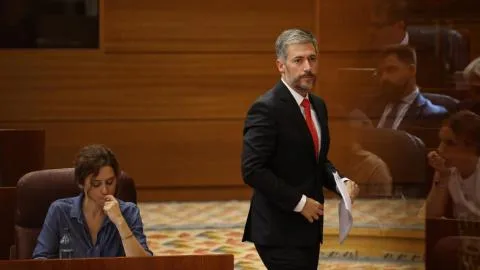 El consejero de Ayuso insiste en que no hubo "encargo" del ático y tilda de "normal" la gestión de Planifica Madrid