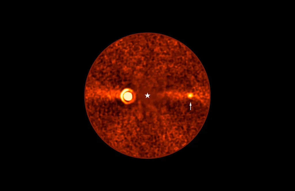 El exoplaneta más tenue jamás fotografiado desde la Tierra estaba delante de los astrónomos. Tardaron más de diez años en verlo