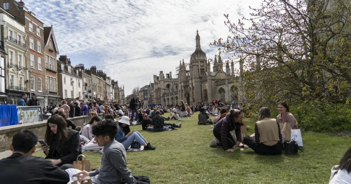 Royaume-Uni. Accusé de plagiat, un ex-professeur de Cambridge se suicide : il était harcelé depuis trois ans