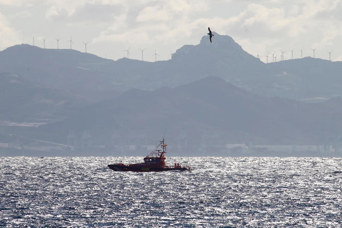 Un empresario español desaparece tras caer de su barco entre Sicilia y Grecia: su mujer pasó tres días a la deriva