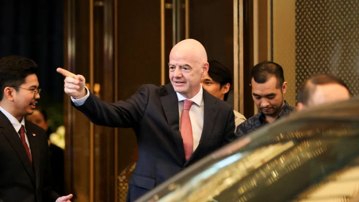 Uefa targets Fifa’s Infantino with criminal complaint over failed World Cup investor plan