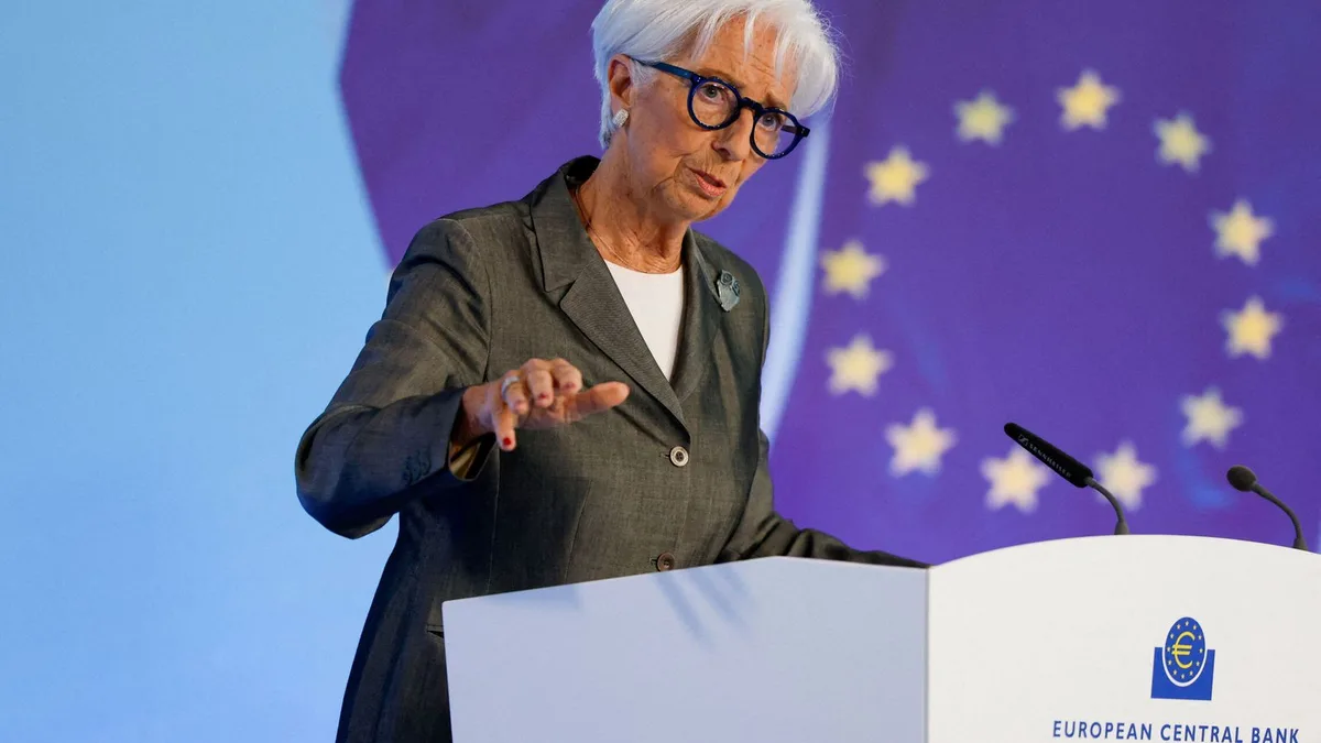 Lagarde abre la puerta a presidir el Foro de Davos una vez que finalice su etapa al frente del BCE