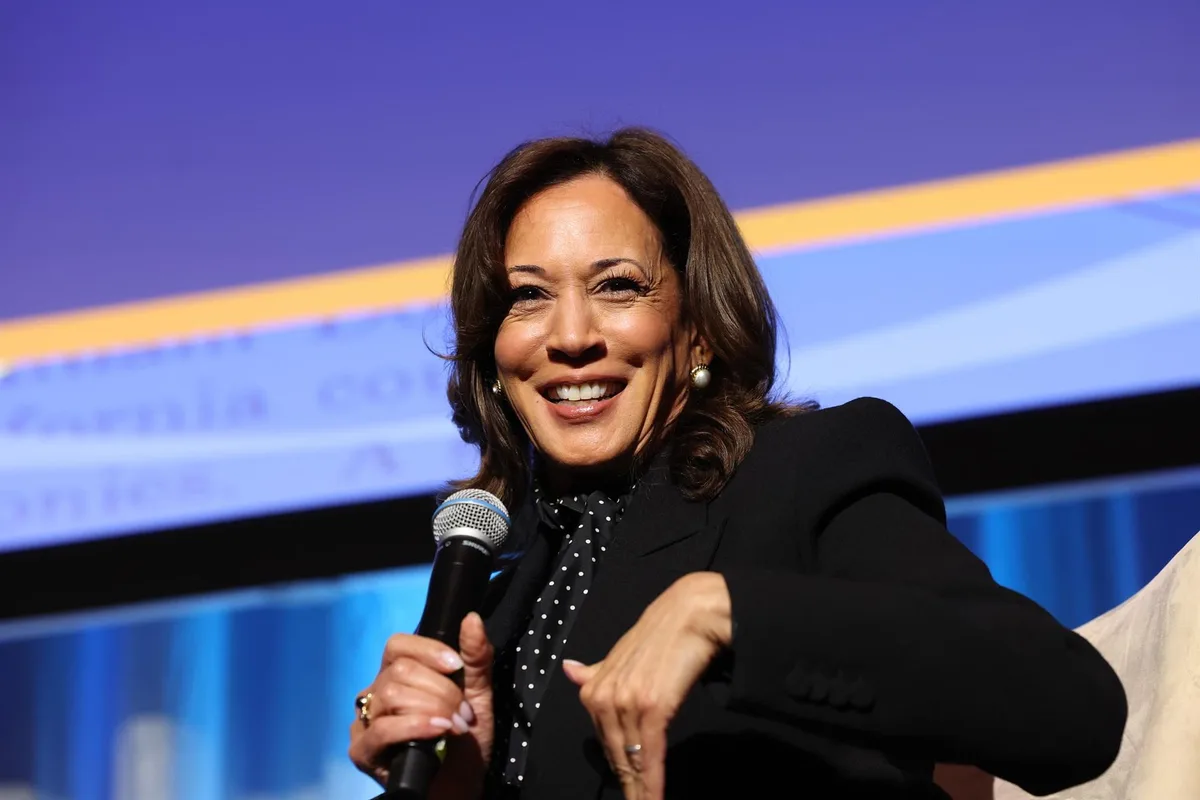El equipo de seguridad de Kamala Harris impide un allanamiento en una propiedad en Malibú, en EEUU