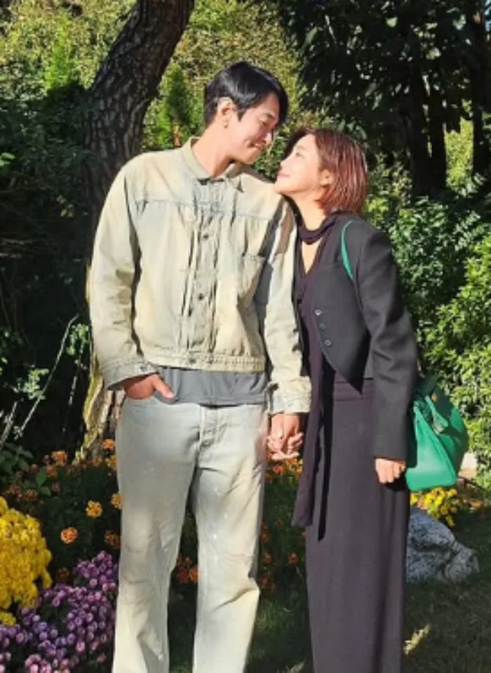 [전문]‘이규한과 결혼♥’ 솔비, 직접 벅찬 마음 밝혔다 “인생 동반자 만나 행복”
